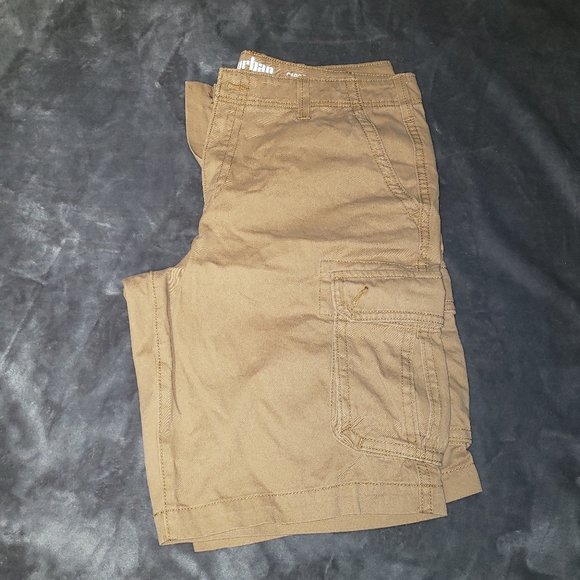 Urban Pipeline Cargo Shorts - Picture 3 of 4